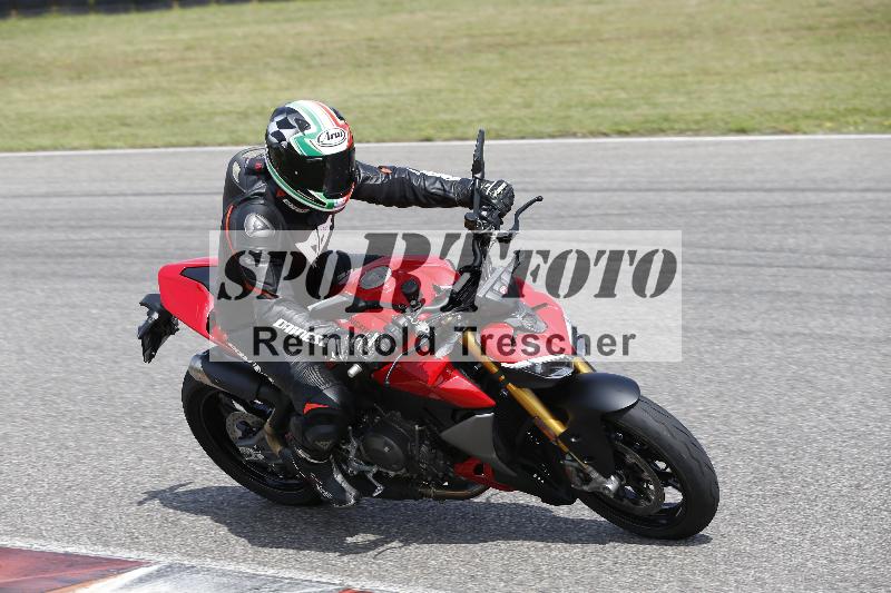 /27 12.06.2025 Ducati Schweiz Trackday Warmup  ADR/blau-bleu/ohne
